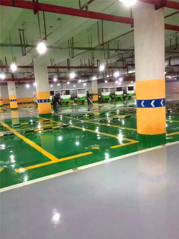 福星惠譽(yù)車庫(kù)